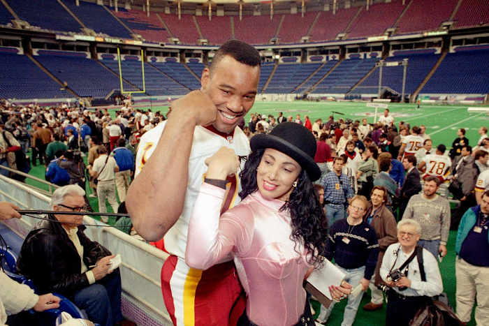 1992-Super-Bowl-XXVI-Media-Day-Charles-Mann-Julie-Brown.jpg